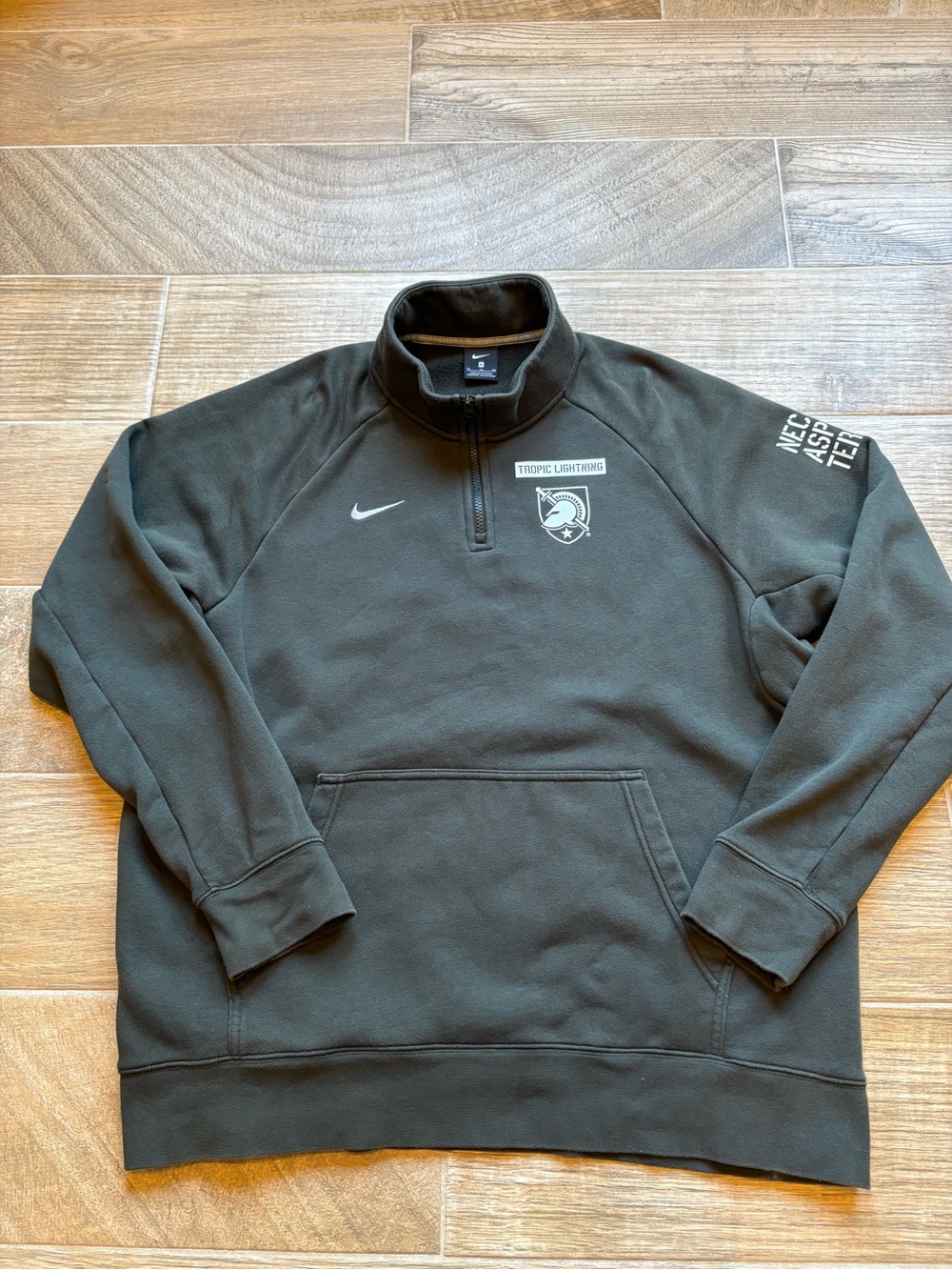 Nike Army Black Knights Tropic Lightning Olive Green Quarter-Zip Pullover, Sz XL